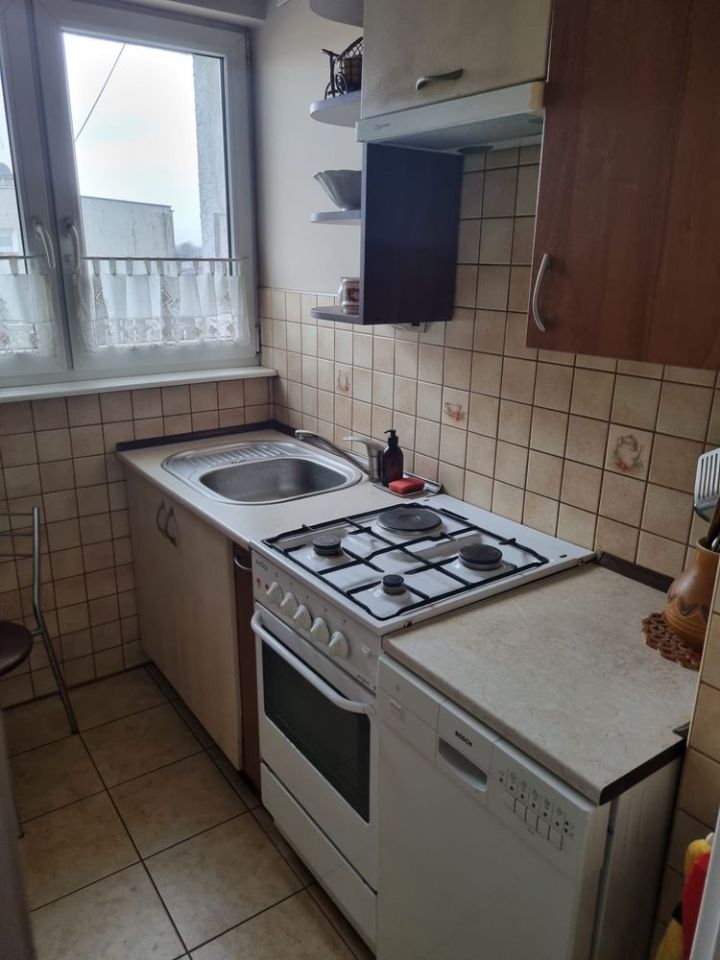 Mieszkanie 3-pokojowe Janowiec Wielkopolski. Zdjęcie 3