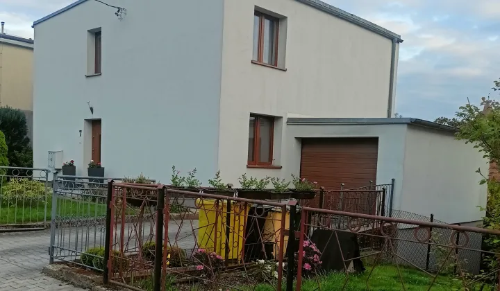 dom wolnostojący, 4 pokoje Lwówek Śląski, ul. Zwycięzców
