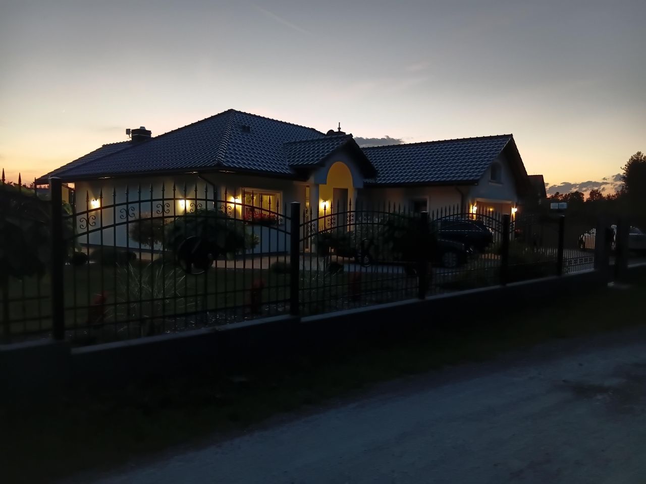 dworek, 5 pokoi Stalowa Wola Sudoły, rondo Rotmistrza Witolda Pileckiego. Zdjęcie 3