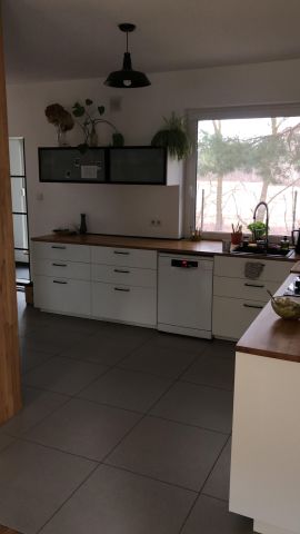 dom wolnostojący, 5 pokoi Białe. Zdjęcie 3