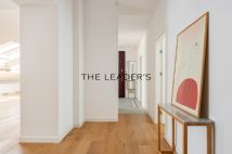 Mieszkanie 3-pokojowe Warszawa Śródmieście, ul. Wiejska. Zdjęcie 4