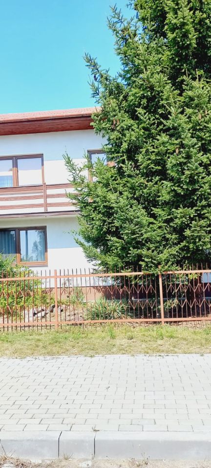 dom wolnostojący, 5 pokoi Sanniki, ul. Żabia. Zdjęcie 2