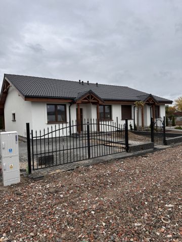 dom wolnostojący, 4 pokoje Kleszczewo, ul. Jabłkowa. Zdjęcie 1