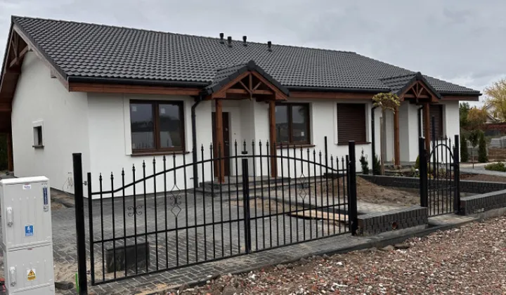 dom wolnostojący, 4 pokoje Kleszczewo, ul. Jabłkowa