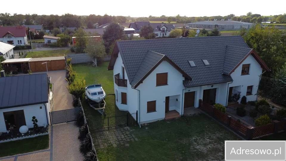 bliźniak, 3 pokoje Bucz. Zdjęcie 3