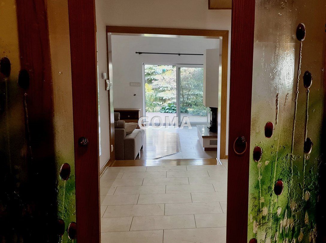 dom wolnostojący, 7 pokoi Józefów Centrum. Zdjęcie 3