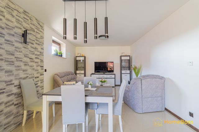 budynek wielorodzinny, 5 pokoi Niestachów. Zdjęcie 3