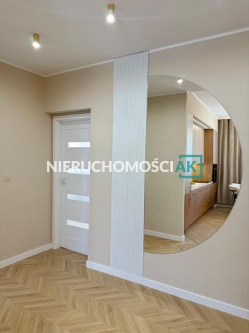 Mieszkanie 3-pokojowe Konin, ul. Powstańców Wielkopolskich. Zdjęcie 7