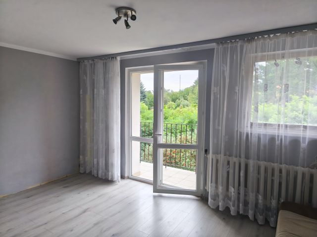 Mieszkanie 2-pokojowe Jelenia Góra, ul. Wzgórze Grota-Roweckiego. Zdjęcie 1