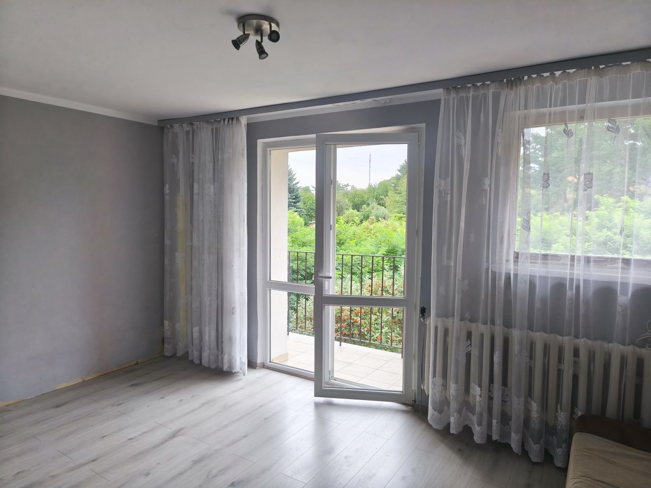 Mieszkanie 2-pokojowe Jelenia Góra, ul. Wzgórze Grota-Roweckiego. Zdjęcie 1