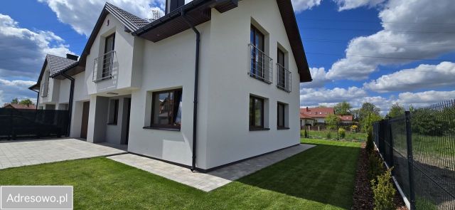 bliźniak, 6 pokoi Izabela. Zdjęcie 1