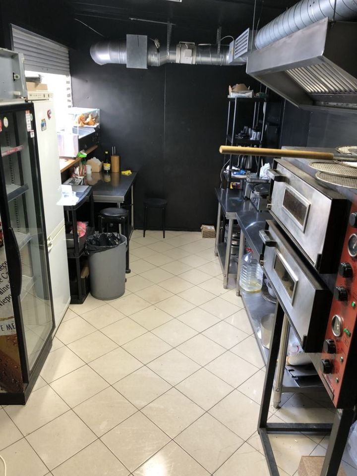 Lokal Szczecin Centrum, al. Wyzwolenia. Zdjęcie 2