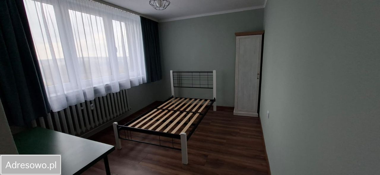 Mieszkanie 3-pokojowe Katowice os. Tysiąclecia, ul. Tysiąclecia. Zdjęcie 2