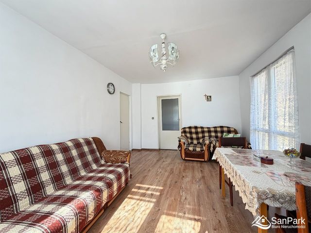 dom wolnostojący, 3 pokoje Żubracze. Zdjęcie 7