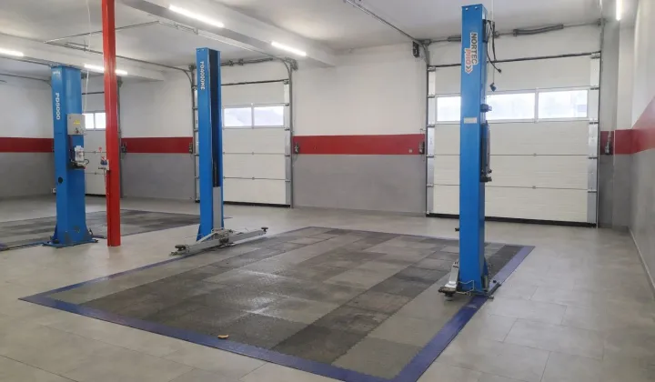 Nieruchomość komercyjna Zawiszów