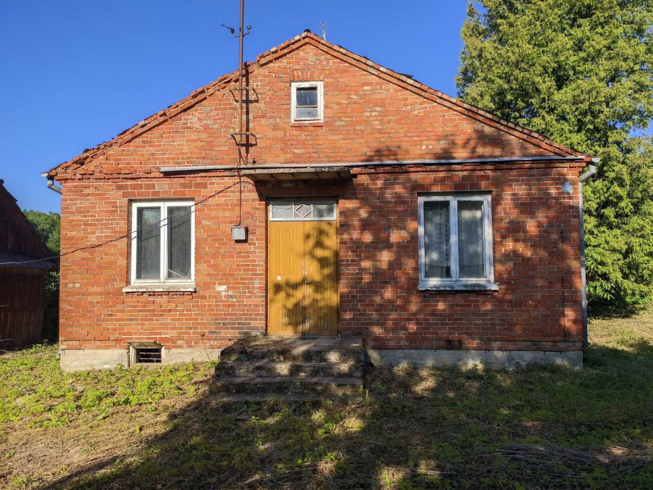 dom wolnostojący, 3 pokoje Czartoria. Zdjęcie 1