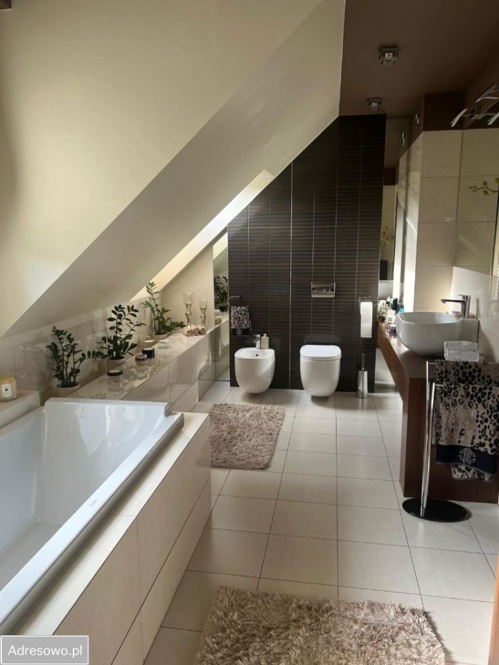 bliźniak, 5 pokoi Bibice, ul. Kwiaty Polne. Zdjęcie 11