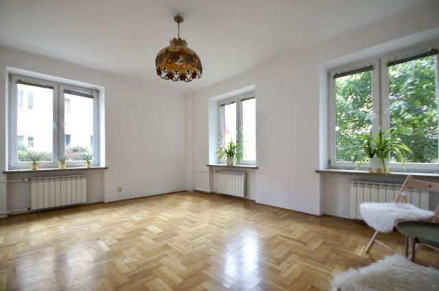 Mieszkanie 3-pokojowe Warszawa Ochota, ul. Częstochowska. Zdjęcie 1