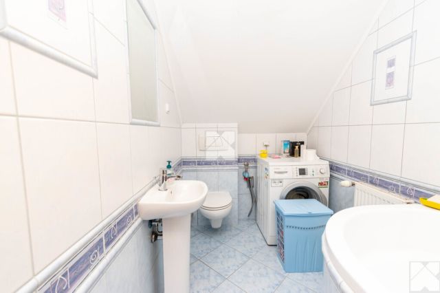 dom wolnostojący, 7 pokoi Lesko, ul. Kościuszki. Zdjęcie 13