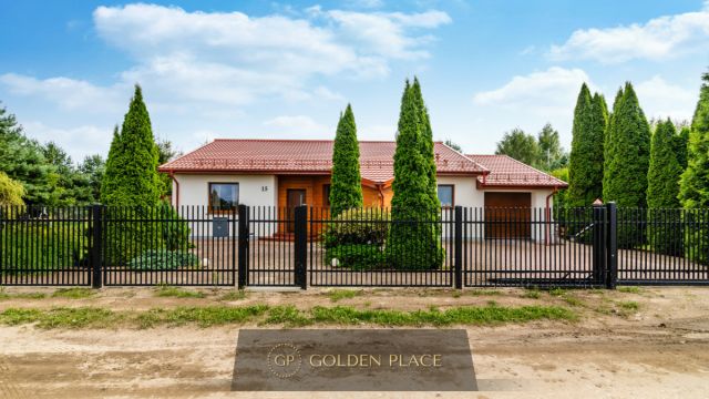 dom wolnostojący, 4 pokoje Góra, ul. Piaskowa. Zdjęcie 1