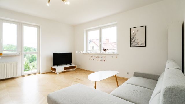 Mieszkanie 3-pokojowe Skawina, ul. Józefa I. Kraszewskiego. Zdjęcie 3