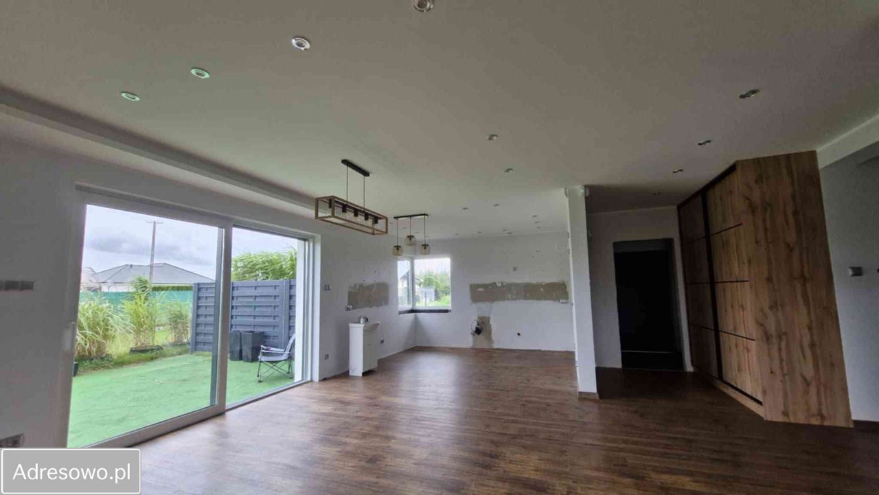 dom wolnostojący, 4 pokoje Połczyno, ul. Akacjowa. Zdjęcie 17