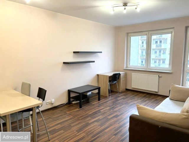 Mieszkanie 2-pokojowe Warszawa Skorosze, ul. Józefa Chełmońskiego. Zdjęcie 1