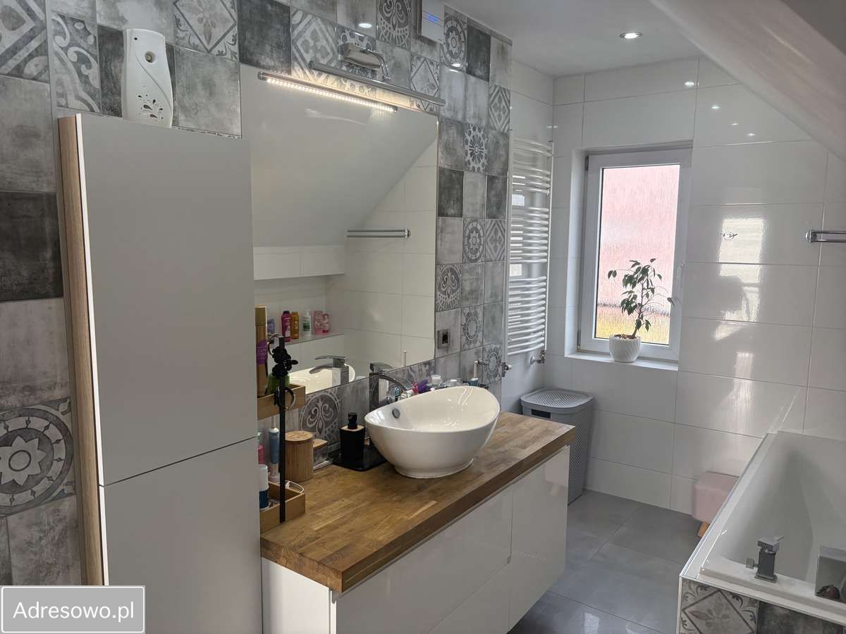 dom wolnostojący, 4 pokoje Pszczółki. Zdjęcie 20