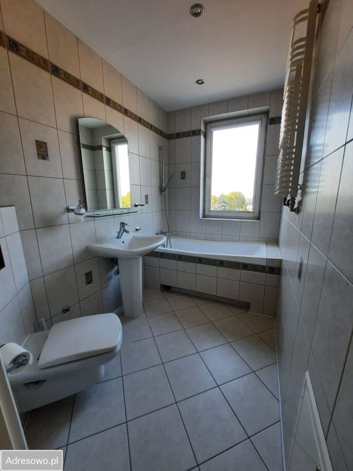 Mieszkanie 3-pokojowe Sandomierz Centrum, ul. Adama Mickiewicza. Zdjęcie 3