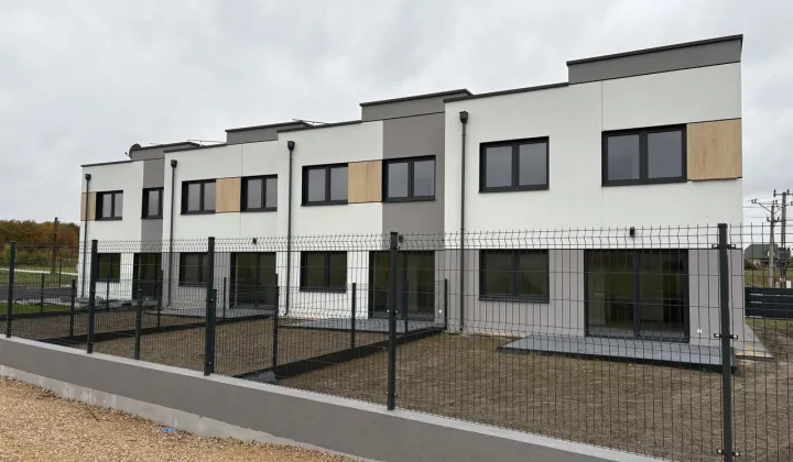 dom szeregowy, 4 pokoje Bilcza, ul. Rolnicza