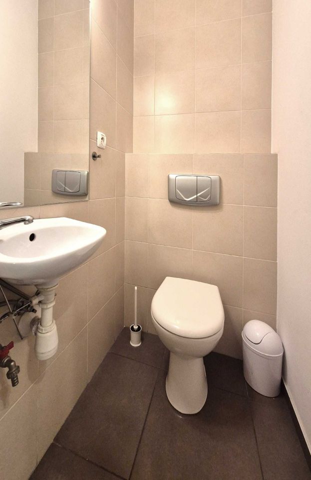 Lokal Kraków Śródmieście, ul. Juliusza Kadena-Bandrowskiego. Zdjęcie 6