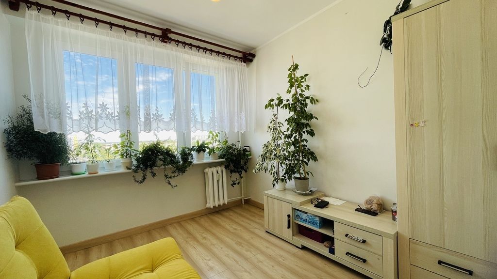 Mieszkanie 3-pokojowe Bełchatów. Zdjęcie 4