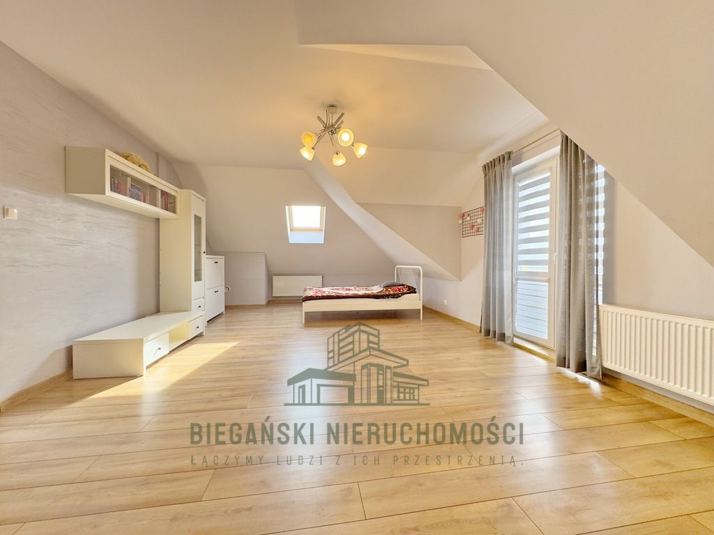 dom wolnostojący, 5 pokoi Łuszczów Drugi. Zdjęcie 11