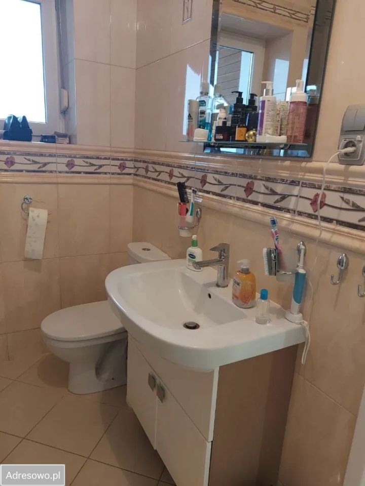 dom wolnostojący, 5 pokoi Trzeciewnica. Zdjęcie 5