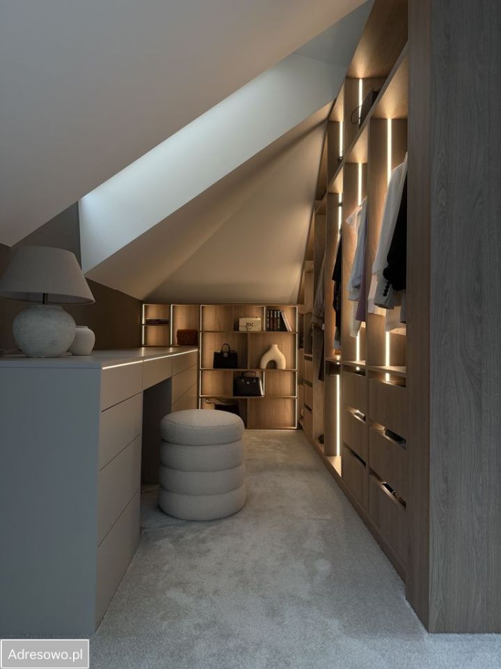 dom wolnostojący, 5 pokoi Bobrowniki. Zdjęcie 18