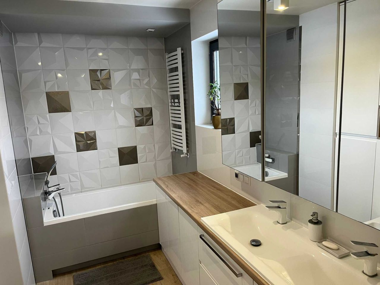 Mieszkanie 3-pokojowe Milejowice. Zdjęcie 4