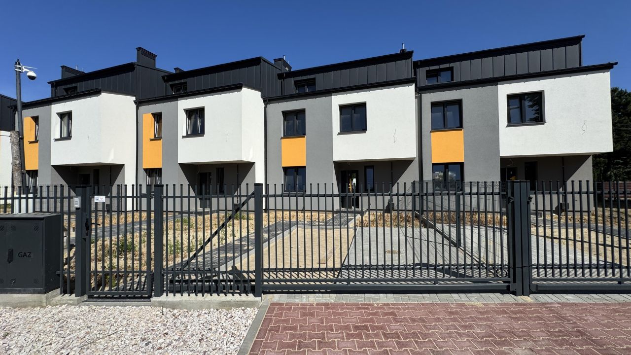 dom szeregowy, 4 pokoje Kiełpin, ul. Wiklinowa. Zdjęcie 1