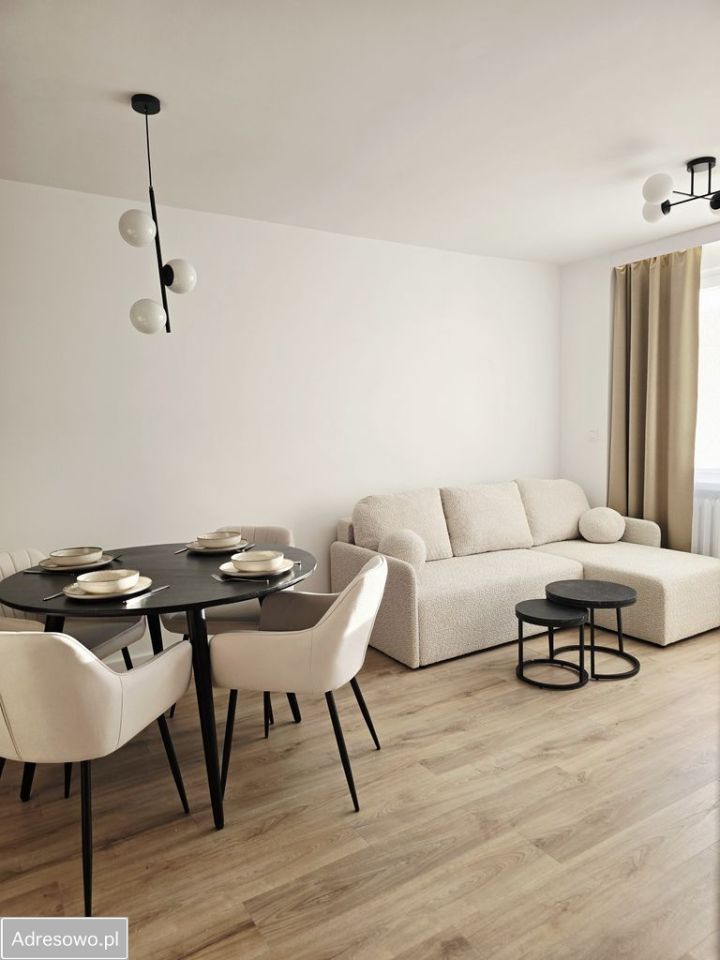 Mieszkanie 3-pokojowe Wrocław Nowy Dwór, ul. Nowodworska. Zdjęcie 1