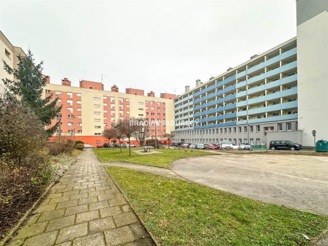 Mieszkanie 2-pokojowe Kraków Mistrzejowice, os. Bohaterów Września. Zdjęcie 17