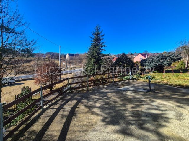 dom wolnostojący, 5 pokoi Pasiecznik. Zdjęcie 31