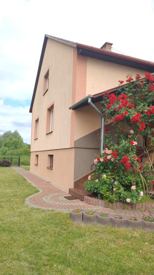 dom wolnostojący, 5 pokoi Łaszczówka, ul. Promienna. Zdjęcie 3