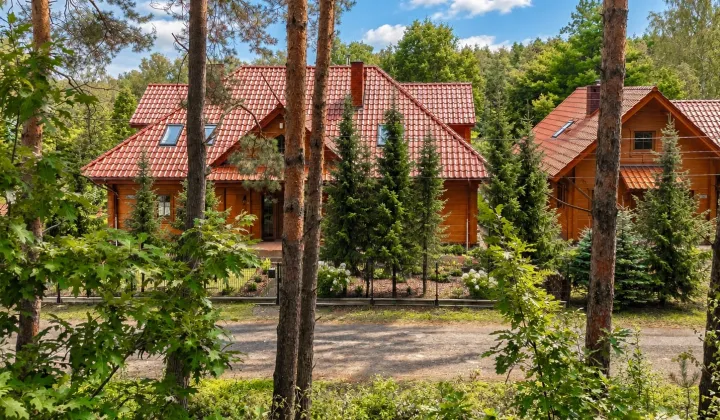 dom wolnostojący, 6 pokoi Wioska