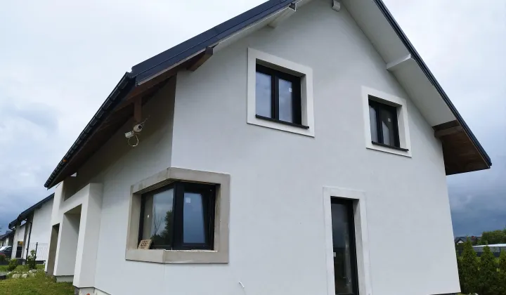 dom wolnostojący, 5 pokoi Zaborówek, ul. Stołeczna