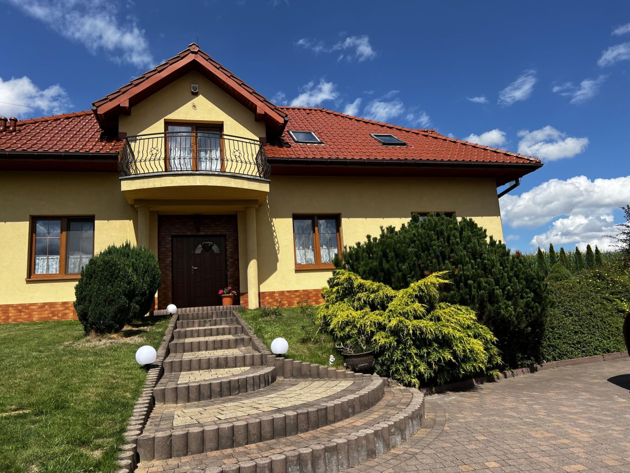 dom wolnostojący, 6 pokoi Kozierów. Zdjęcie 1