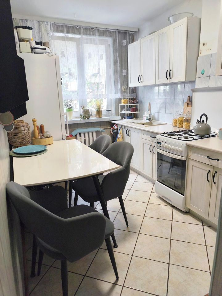 Mieszkanie 3-pokojowe Turek, ul. kard. Stefana Wyszyńskiego. Zdjęcie 3