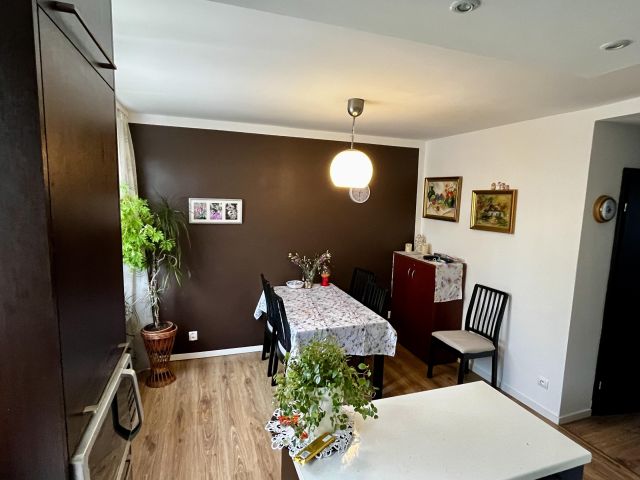 Mieszkanie 3-pokojowe Kraków Kurdwanów, ul. por. Halszki. Zdjęcie 1