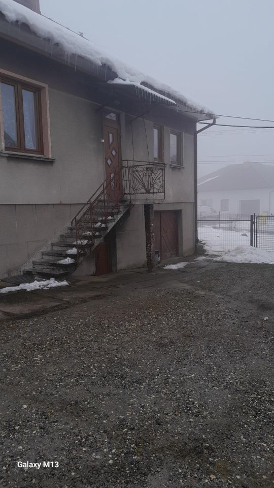 dom wolnostojący, 3 pokoje Chronów. Zdjęcie 5