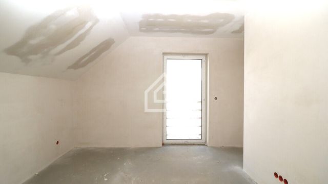 dom wolnostojący, 5 pokoi Kłaj. Zdjęcie 6