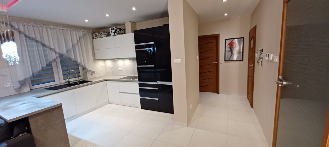 Mieszkanie 5-pokojowe Rembelszczyzna, ul. Strużańska. Zdjęcie 3