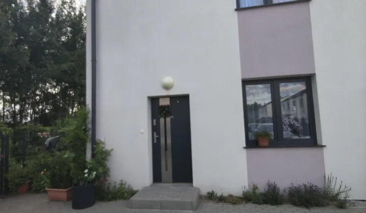 dom szeregowy, 3 pokoje Wioska, ul. Bukowa